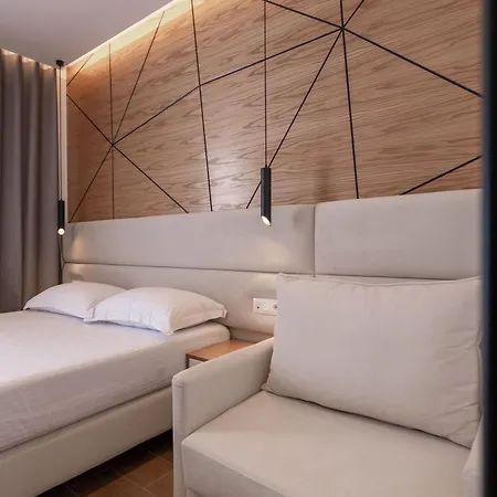 Hotel Aboja 3*